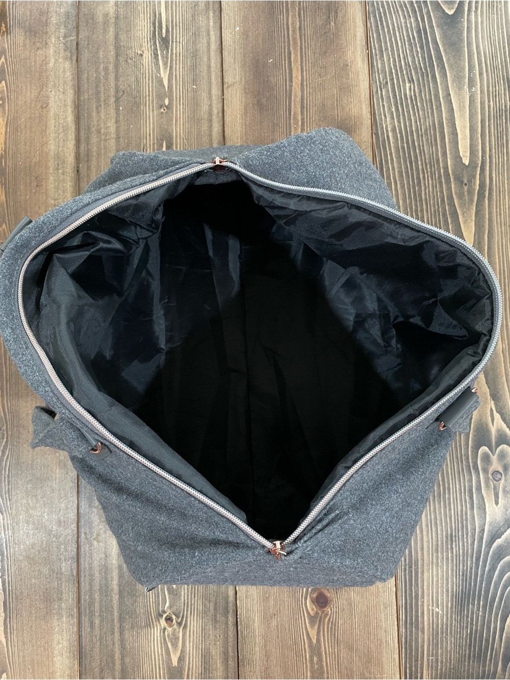 Men’s Gray Baylis & Harding Duffle Bag - Picture 3 of 11